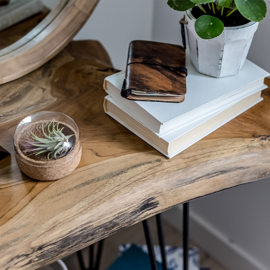 Nautra Hairpin Console Table Room View 5