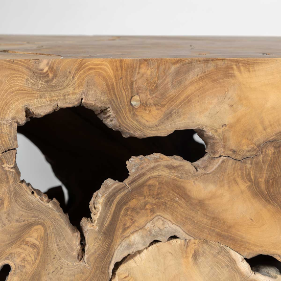 Natura Flow Coffee Table Bleached – Detail Reclaimed teak detail of Natura Flow Coffee Table in Bleached finish